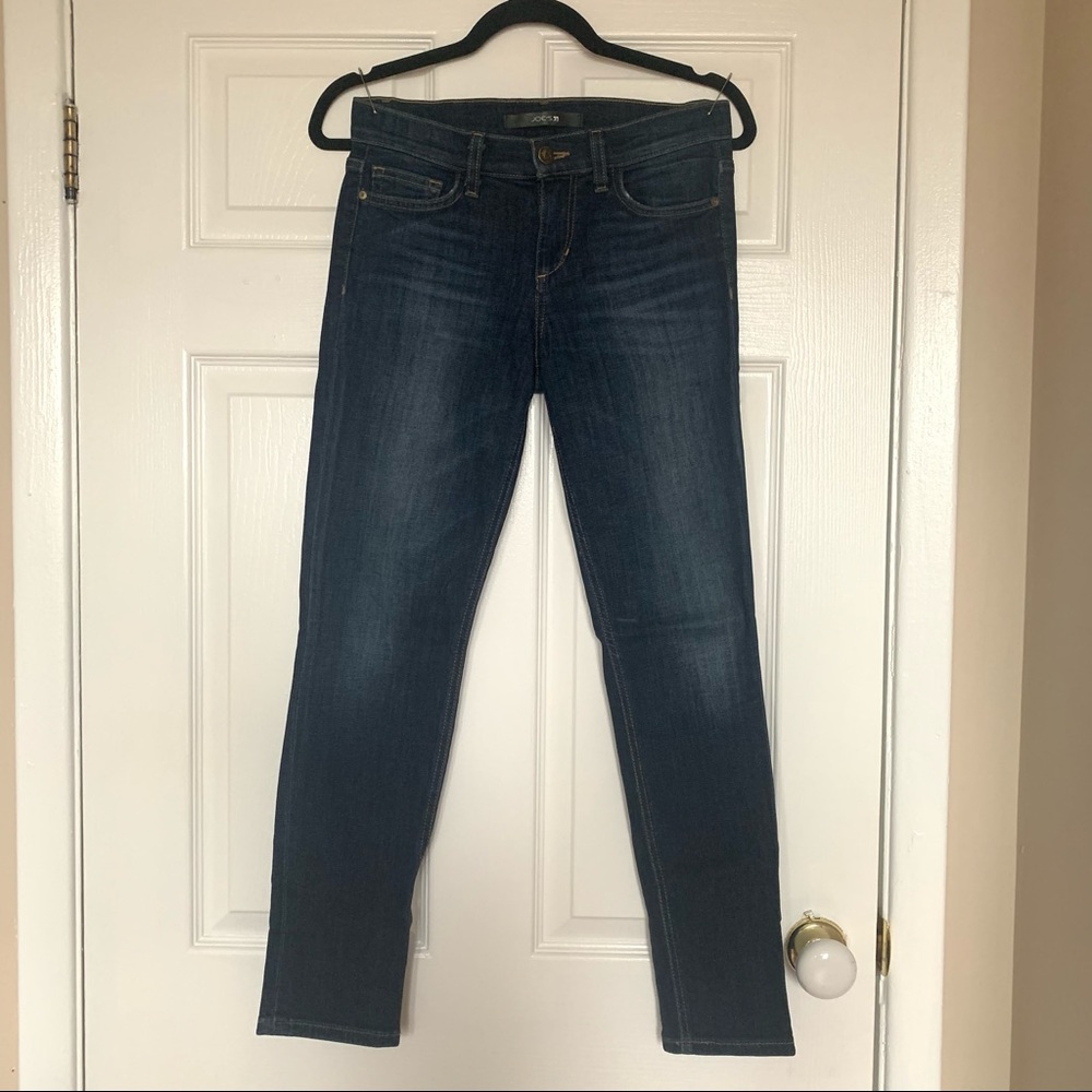 Joe’s Straight Ankle Jeans size 25